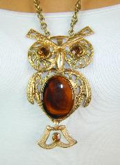 Topaz Cabochons Plastic Pendant