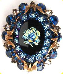 Blue Cabochons Molded/Cut Pin Pendant