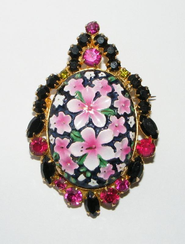 Front view of Pink Cabochons Painted (hand/Transfer) Pin Pendant