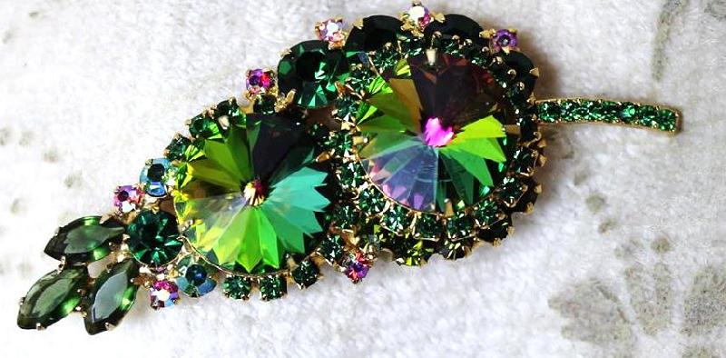 Front view of Green Navettes Rivoli/Margarita Brooch
