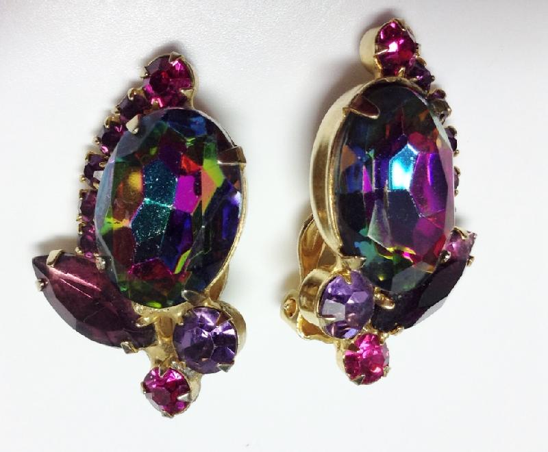 Front view of Purple (cardinal) Oval Multi-Color/Shaded Earrings Clip