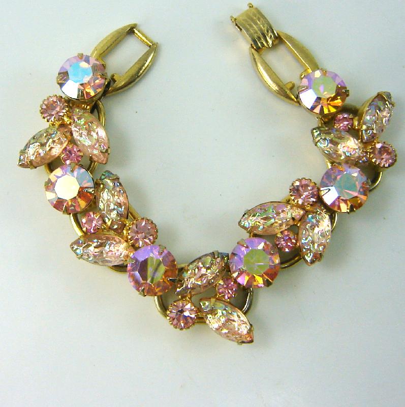 Front view of Pink Navettes Molded/Cut Bracelet 5 Link
