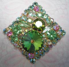 Green Navettes Rivoli/Margarita Brooch
