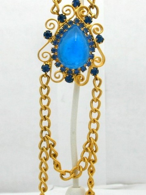 Front view of Blue Cabochons Bracelet Slave