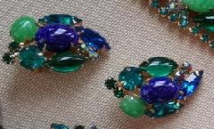 Blue Cabochons Spotted Earrings Clip