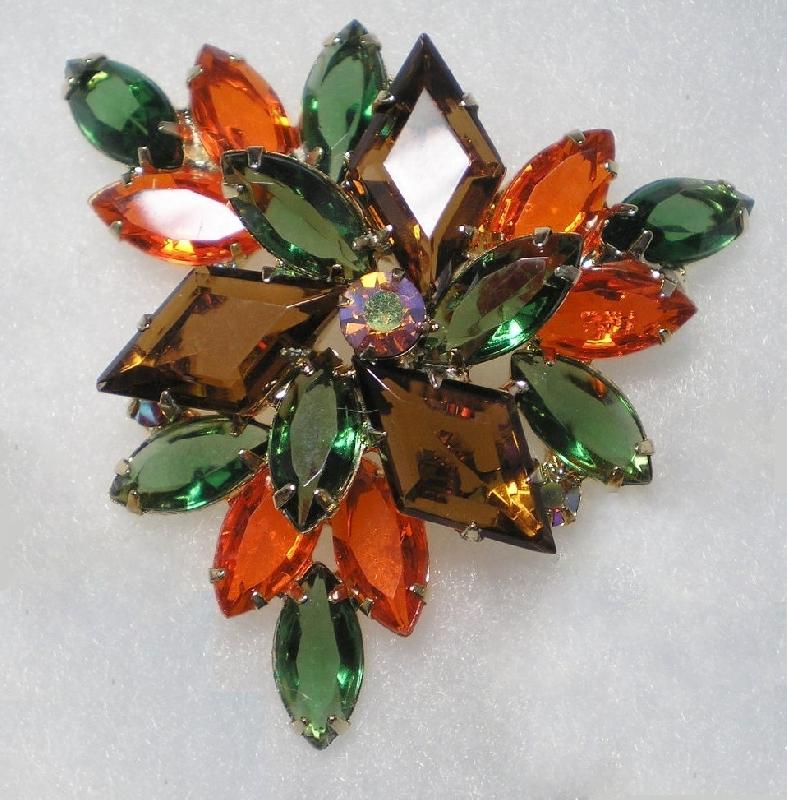 Front view of Fall Diamond Brooch