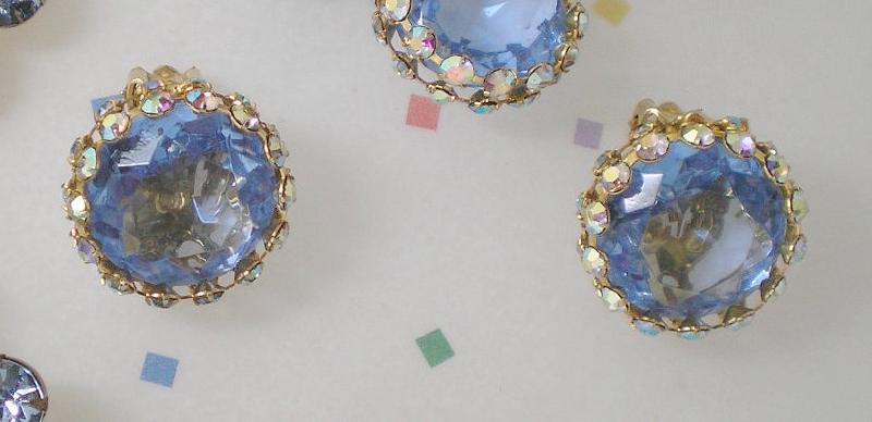 Front view of Blue Framed Disks Earrings Clip