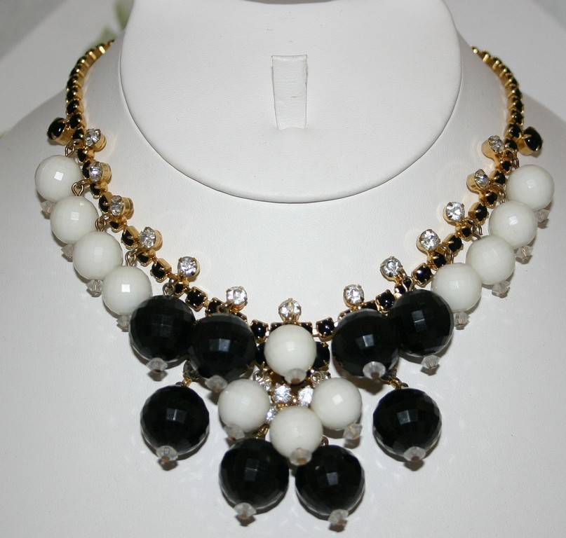 Front view of Chatons Only Necklace