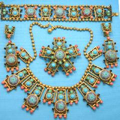 Turquoise Cabochons Molded/Cut Necklace