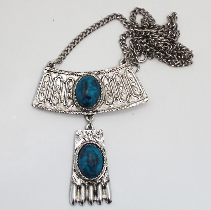 Front view of Turquoise Cabochons Plastic Necklace