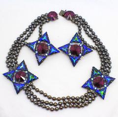 Purple (cardinal) Triangle Rivoli/Margarita Earrings Clip