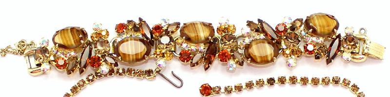 Front view of Topaz Oval Striped Bracelet 5 Link