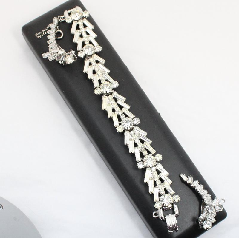 Front view of Clear Baguettes Bracelet 5 Link