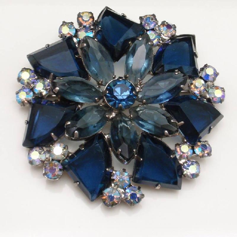 Front view of Blue Pie Brooch