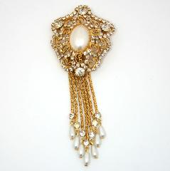 Clear Chatons Only Pearl Brooch