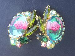 Green Oval Molded/Cut Earrings Clip