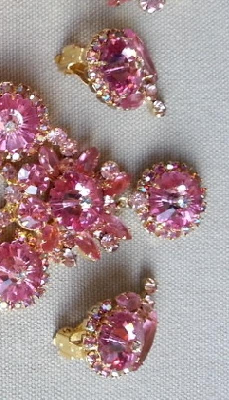 Front view of Pink Navettes Rivoli/Margarita Earrings Clip