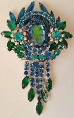 Green Oval Multi-Color/Shaded Pin Pendant