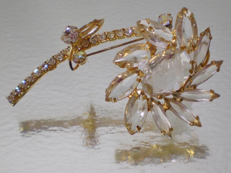 Front view of Clear Oval Brooch