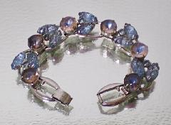 Blue Cabochons Molded/Cut Bracelet 5 Link