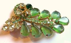 Green Pear Frosted Brooch