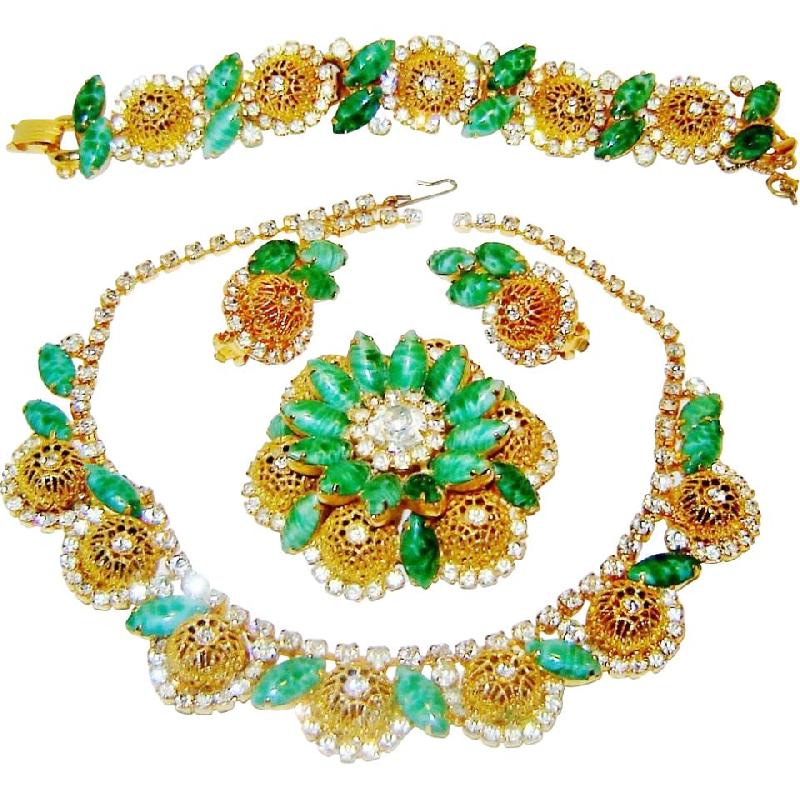 Front view of Green Navettes Spotted Earrings Clip