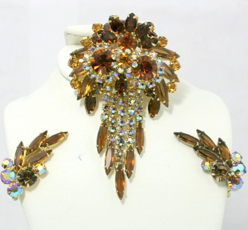 Front view of Topaz Navettes Earrings Clip
