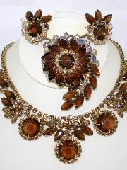 Topaz Dentelle Necklace