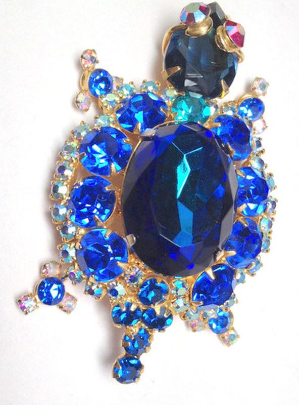 Front view of Blue Pear Multi-Color/Shaded Brooch