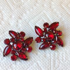 Red Cabochons Earrings Clip
