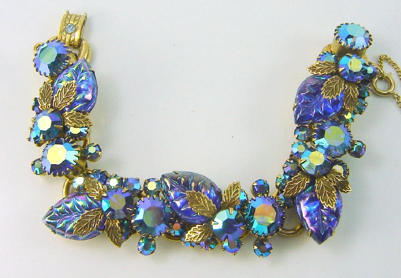 Front view of Blue Leaf Molded/Cut Bracelet 5 Link