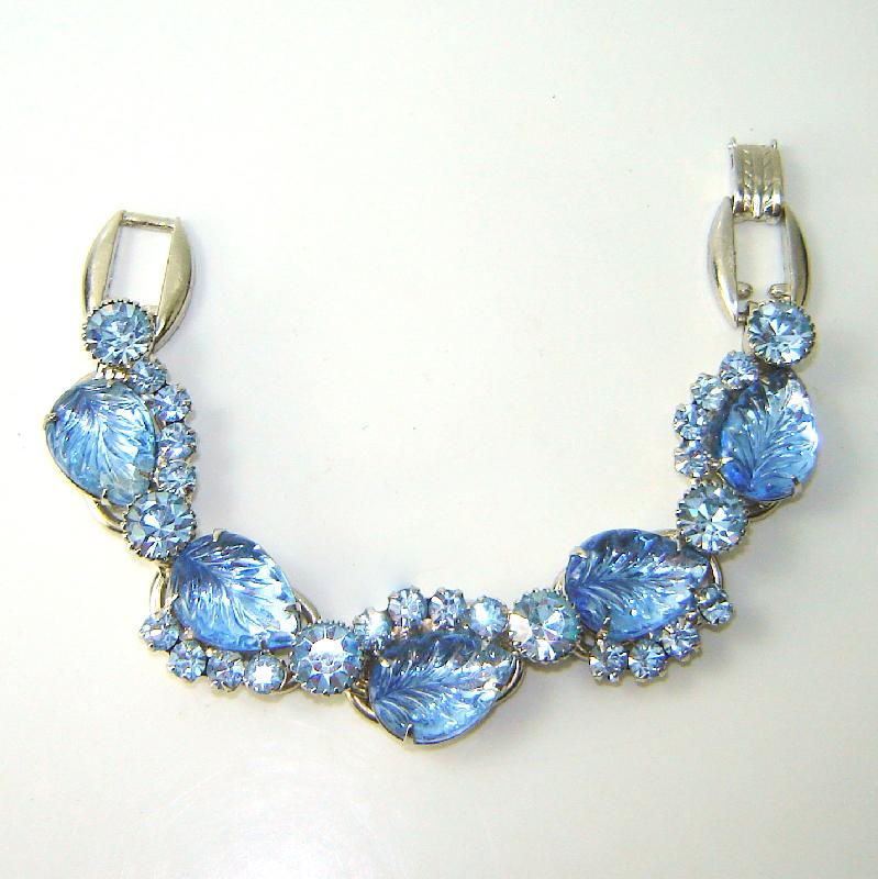 Front view of Blue Leaf Molded/Cut Bracelet 5 Link