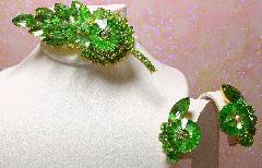 Green Navettes Rivoli/Margarita Brooch