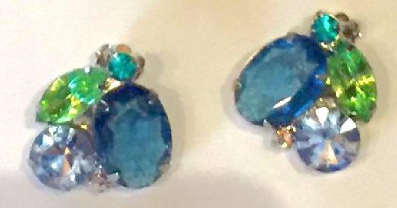 Front view of Blue Oval Earrings Clip