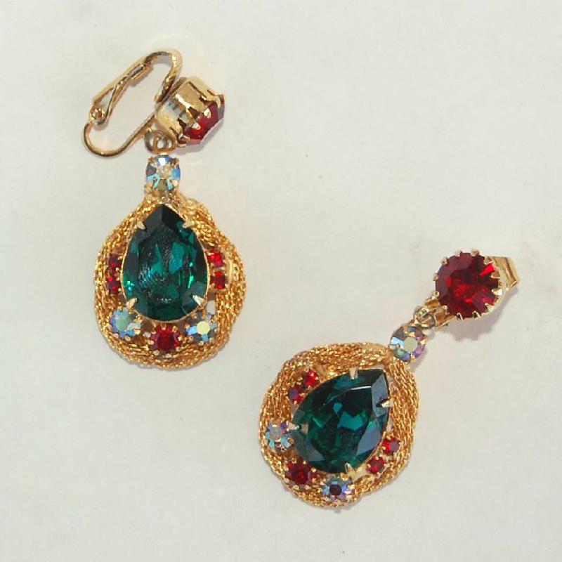Front view of Green Pear Earrings Clip