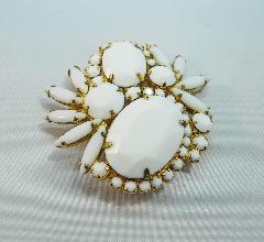 White (chalk Or Milk) Oval Brooch