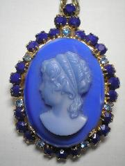 Blue Oval Molded/Cut Pin Pendant
