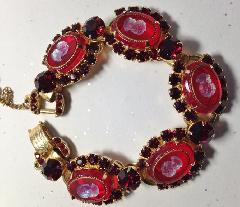 Red Oval Molded/Cut Bracelet 5 Link