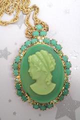 Green Oval Molded/Cut Pin Pendant