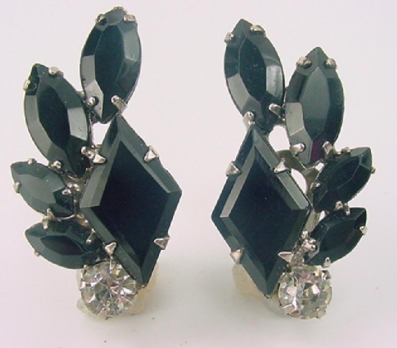 Front view of Black (jet) Diamond Earrings Clip