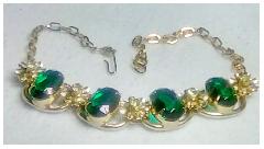 Green Oval Necklace