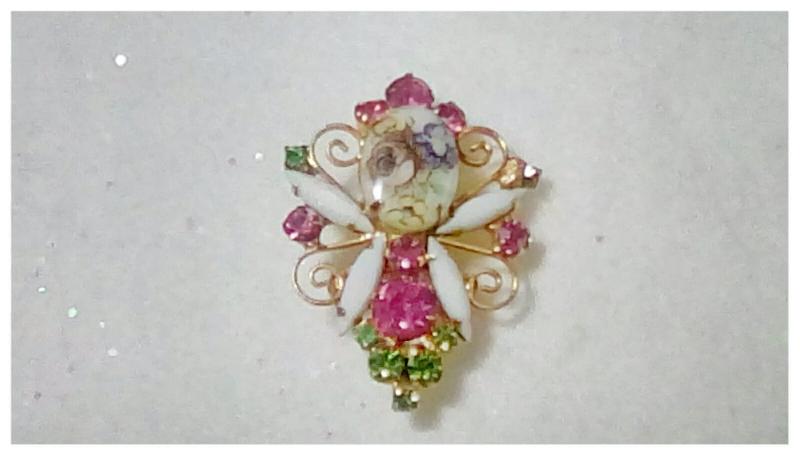 Front view of Pastel Cabochons Painted (hand/Transfer) Pin Pendant