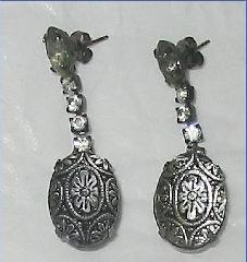 Clear Cabochons Molded/Cut Earrings Pierced