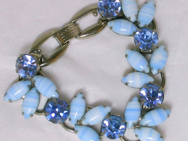Front view of Blue Navettes Striped Bracelet 5 Link