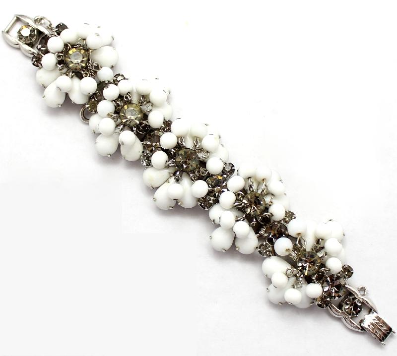 Front view of Gray (black Diamond) Pear Bracelet 5 Link