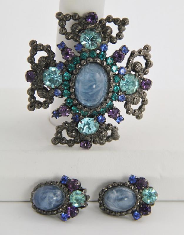 Front view of Blue Cabochons Striped Earrings Clip