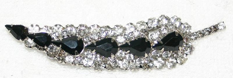 Front view of Black (jet) Pear Brooch