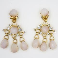 White (chalk Or Milk) Cabochons Plastic Earrings Clip