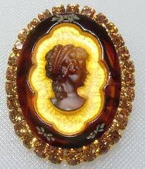 Topaz Oval Molded/Cut Pin Pendant
