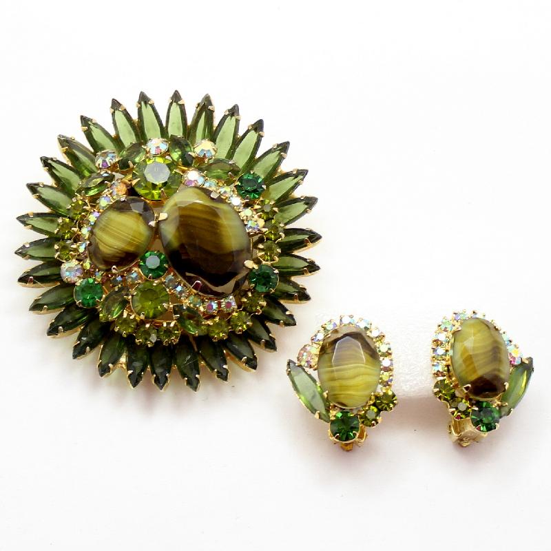 Front view of Green Oval Striped Earrings Clip
